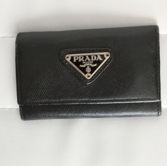 Prada Nero (Black) Nylon and Saffiano Leather 5 Key Holder Case - Picture 2 of 14